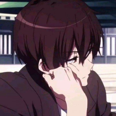 女子挖野菜挖到大蛇 双方都吓坏了